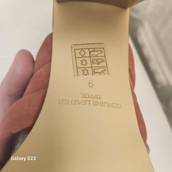 Journee Collection "Lyddie" Leather Sandals. NIB. Size 9 - Picture 7 of 11